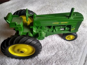john deere 60 toy tractor