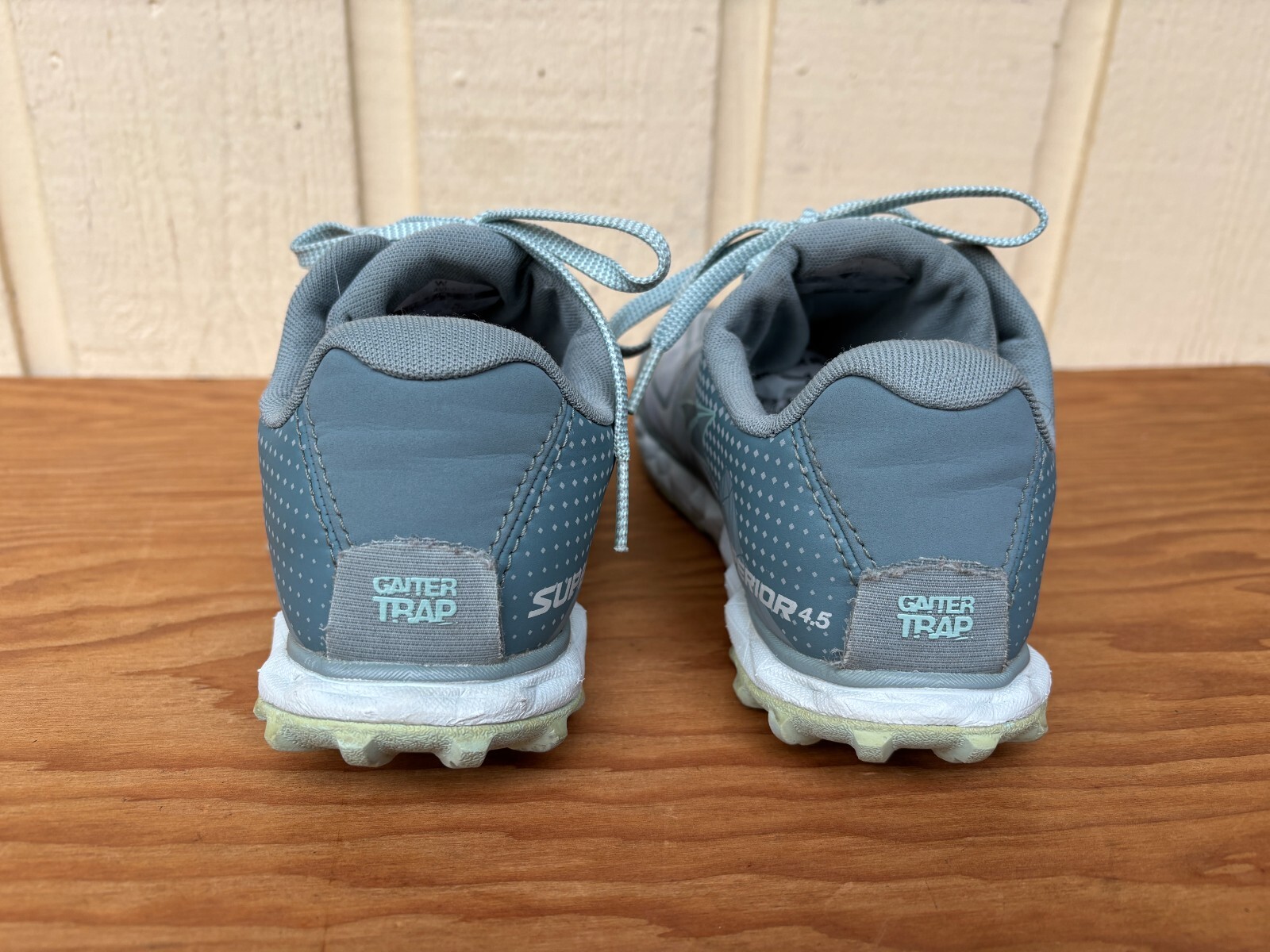 Scarpe minimaliste Altra Superior 4.5 donna a piedi nudi taglia US 8.5