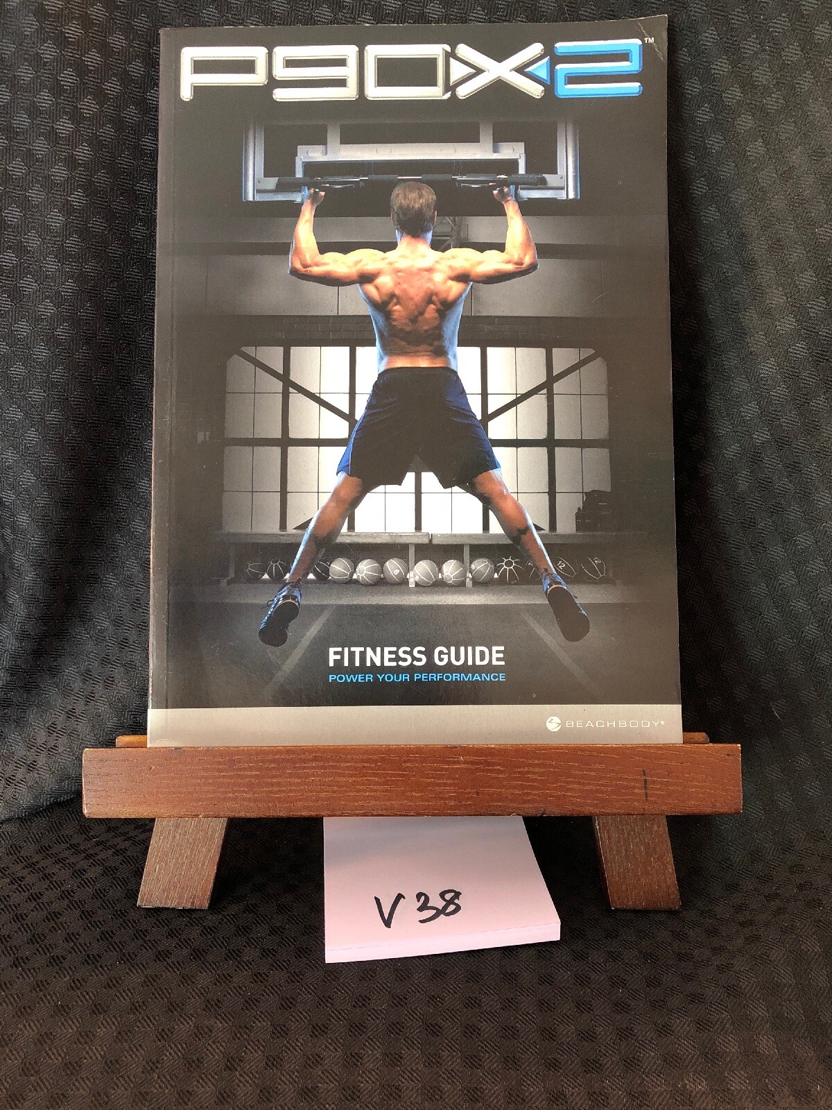 P90X2 - FITNESS GUIDE ONLY! No DVDS! EXCELLENT! FREE SHIPPING! V38