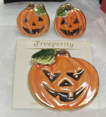 PROSPERITY CERAMIC ENAMELED PUMPKIN JACK O LANTERN PIN BROOCH EARRINGS SET