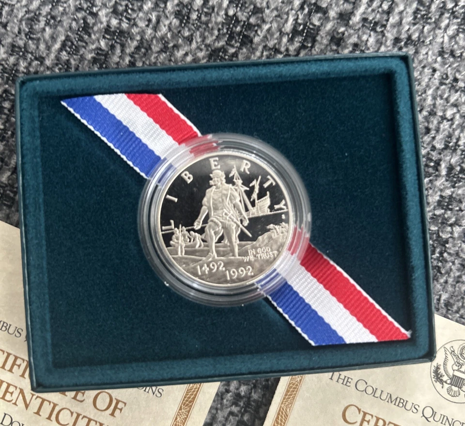 1992 US Mint Columbus Qunicentenary Half Dollar Clad Coin Complete Set, 2 Coins! - Image 2 of 4