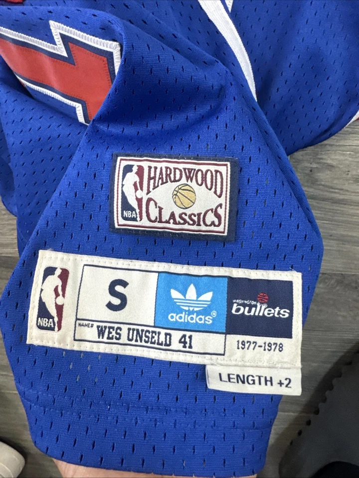 WES UNSELD Adidas Hardwood Classics 1977-78 Washington Bullets Jersey Size Small - Image 3 of 4