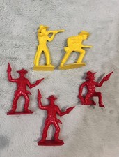 VTG Tim Mee plastic Cowboys 1960's 60mm kneeling pistols Running Rifle Frontier