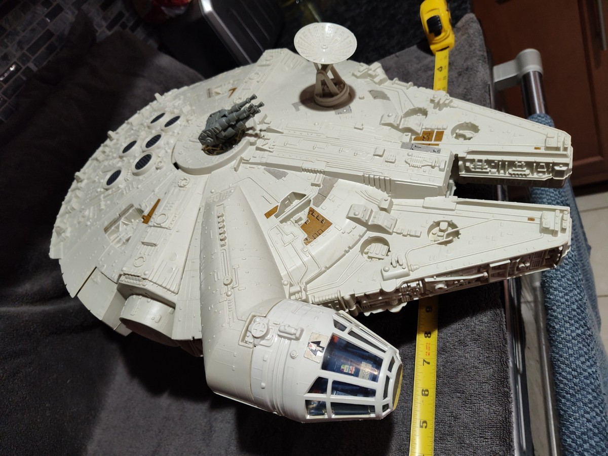 VINTAGE KENNER STAR WARS MILLENNIUM FALCON COMPLETE WORKING