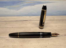 Vintage MONTBLANC Meisterstuck Black & Gold No 146 Fountain Pen