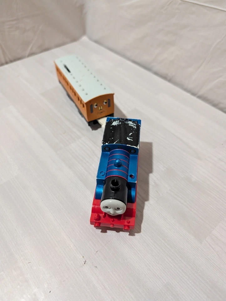 Thomas & Friends Trackmaster Train 2005 luces de motor de vapor reparación Annie Foto 2 de 3