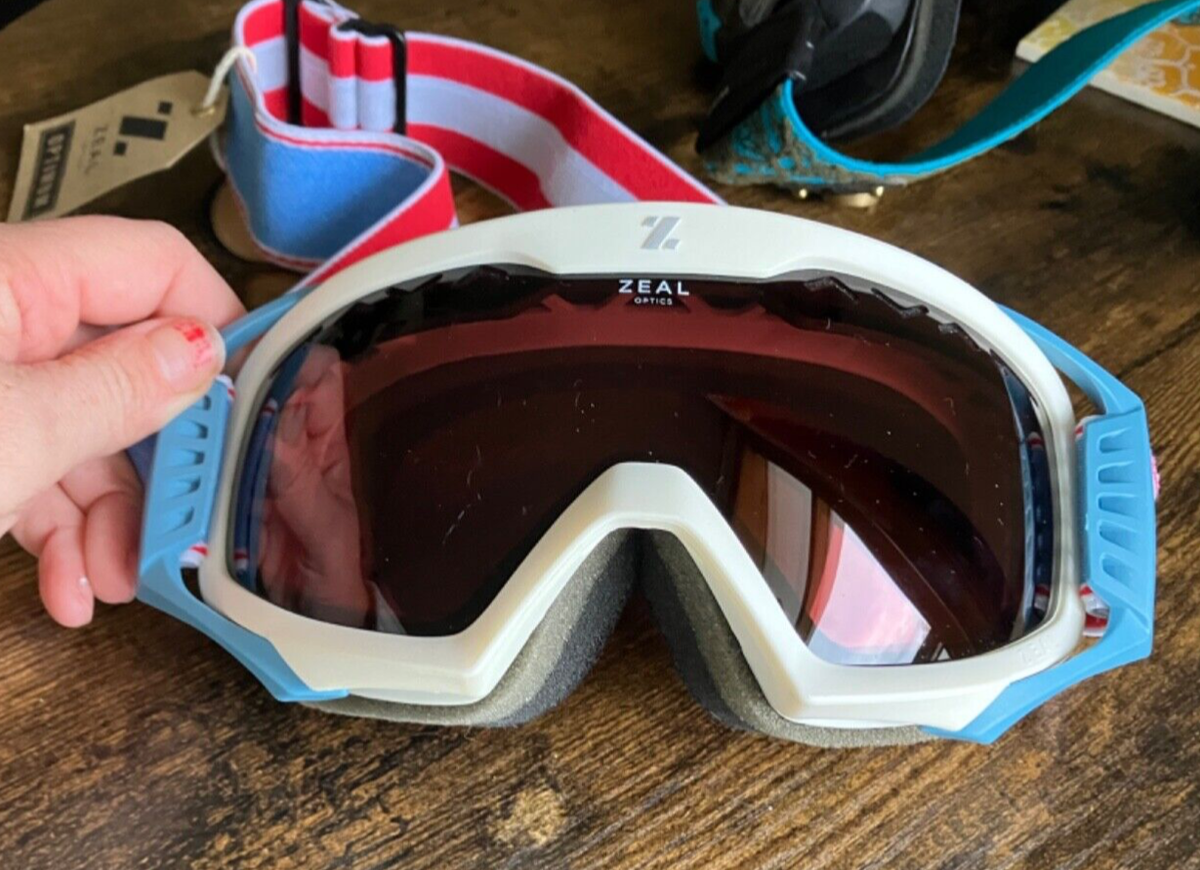 oakley polarised ski goggles Flight Deck L – Large Fit, Prizm™ Lenses – Race Place channel:d2c Farbe:Blu Flight Deck Pro delivers Nextbike: Rekordzahlen – Norderstedt