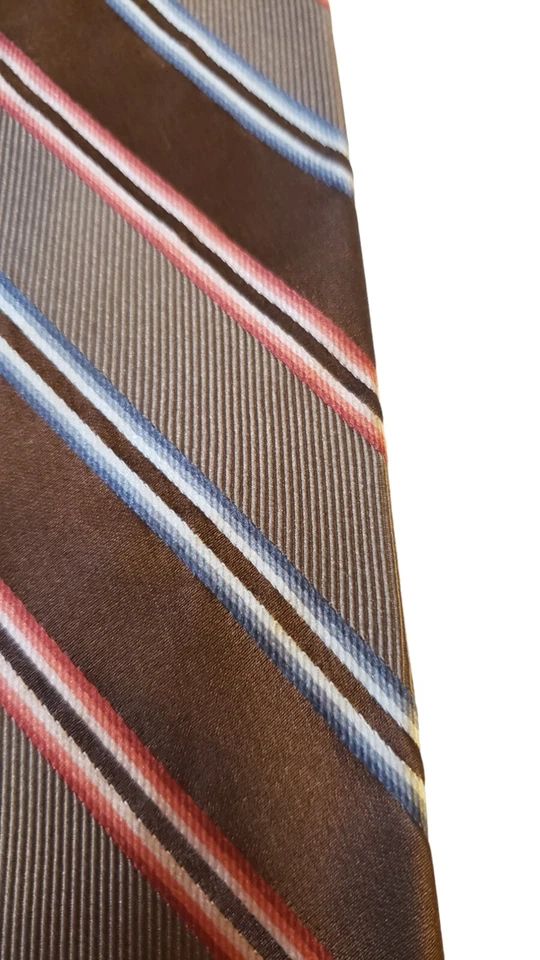 Мужской цветной деловой галстук Liz Clairborne в полоску с коричневым узором из шелка - Изображение 2 из 4