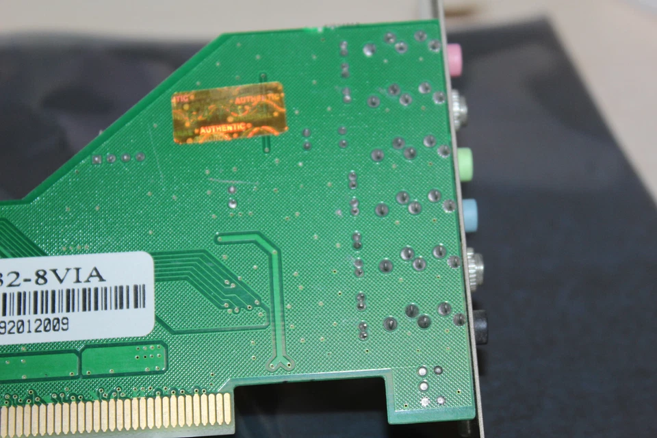 ENCORE ENM232-8VIA 7.1 Channels 24-bit 96KHz PCI Interface Surround Sound Card - Image 3 of 4