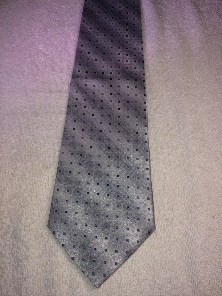 CORBATA CAMPIA MODA HOMBRE 4 X 58 GRIS Y PLATA RAYAS NUEVA SIN ETIQUETAS Foto 4 de 4