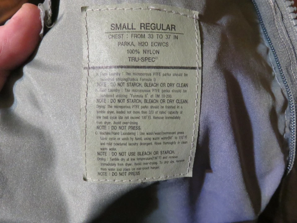 TRU SPEC H2O PROOF ECWCS GEN II 2 PARKA USGI ARMY ACU CAMO Small Regular - Image 2 of 2