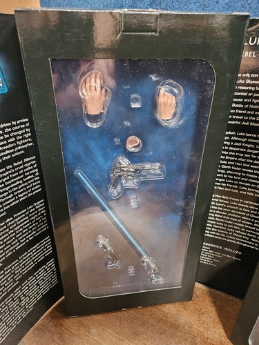 Sideshow Collectibles Heros Of The Rebellion Luke Skywalker ⅙th Scale Figure - Afbeelding 4 van 5