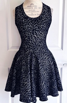 NEW $5040 AZZEDINE ALAIA  BLACK WHITE FIT & FLARE DRESS 36 XS