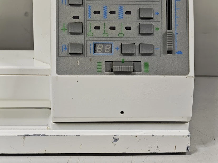 Elna Club Computer Nähmaschine - Arbeiten, Ohne Kabel / Fußpedale - Bild 4 von 4