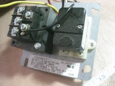 Products Unlimited 120 to 24v 40va Transformer X13550284010 4” Square Cover NEW