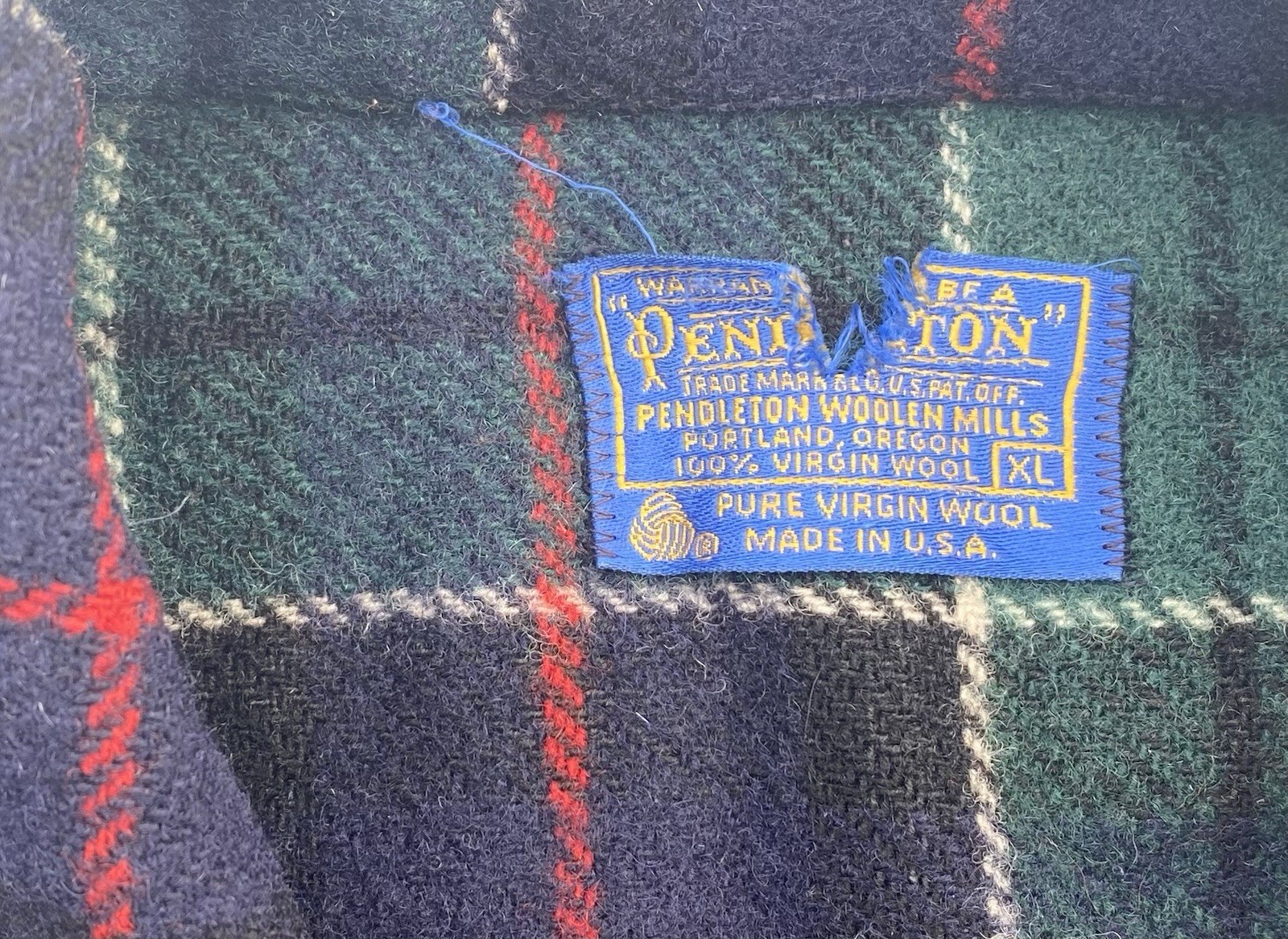 1970’s AUTHENTIC PENDLETON ICONIC VIRGIN WOOL COA… - image 2