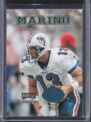 1998 Playoff Momentum SSD Hobby #13 Dan Marino Team Threads 