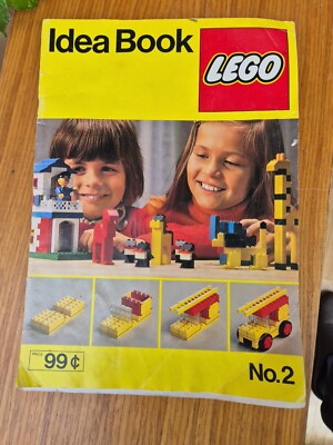 56 Seiten, Lego Buch Fotos sind sehr schön. Buch nicht in gutem Zustand + Basic 392