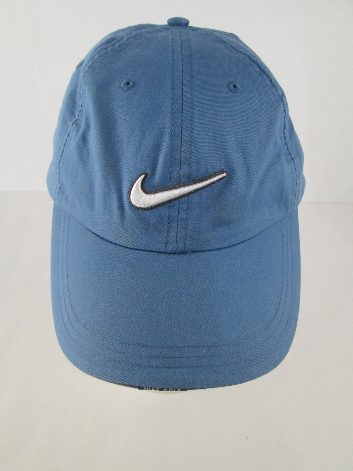 Nike Baseball Golf Hat Strapback Embroidered Poly… - image 1