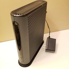 MOTOROLA MG7310 Cable Modem Plus Router 8x4 343 Mbps  N300 Wi-Fi DOCSIS 3.0