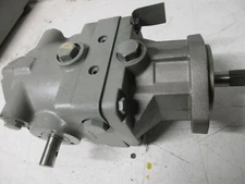 SAUER SUNDSTRAND HYDRAULIC MOTOR 90-1181 CW FABR # 16726 NEW PUMP
