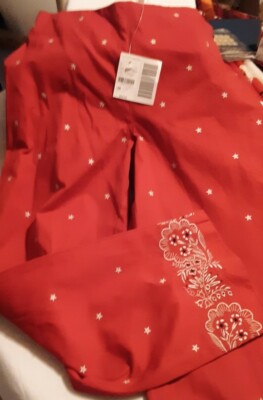 Casual Corner Red With Stars NWT Sz 6 Pants.  Pretty border on pant leg bottom