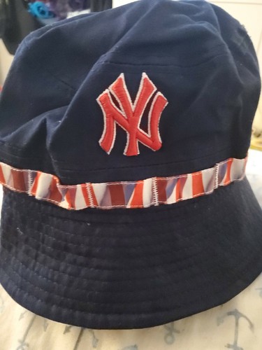 New Era MLB New York Yankees Bucket Hat 