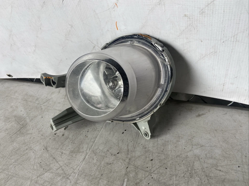 HYUNDAI VELOSTER 2013-2017 TURBO LUZ ANTINIEBLA IZQUIERDA OEM Foto 3 de 4