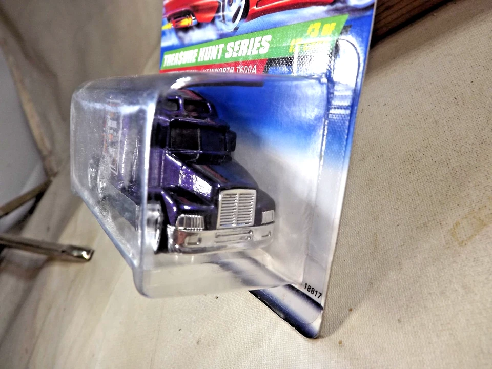 1998 Hot Wheels #751 Treasure Hunt Series 3/12 KENWORTH T600A Purple w/3 Spokes - Image 4 of 4