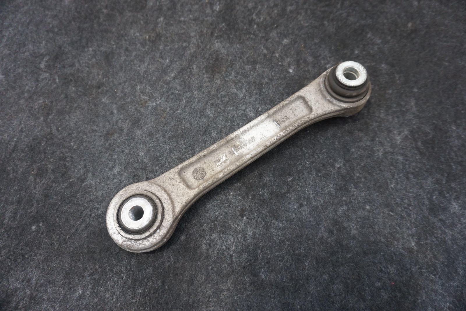 Set Rear Left Or Right Control Arm Wishbone 670036580 Maserati Ghibli 2014-17+