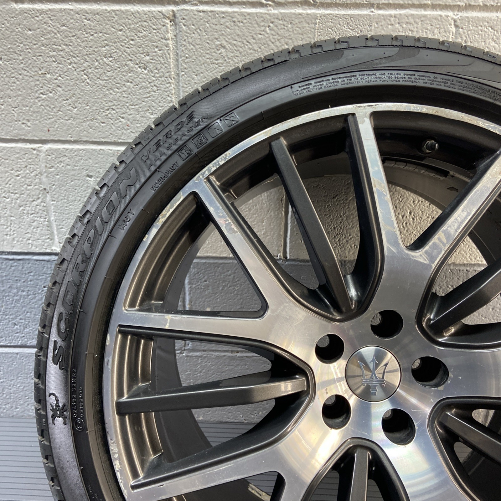 2017-2024 Maserati Levante M161 Rear Alloy Wheel Rim 10.5Jx21 ET53 OEM *NOTE*