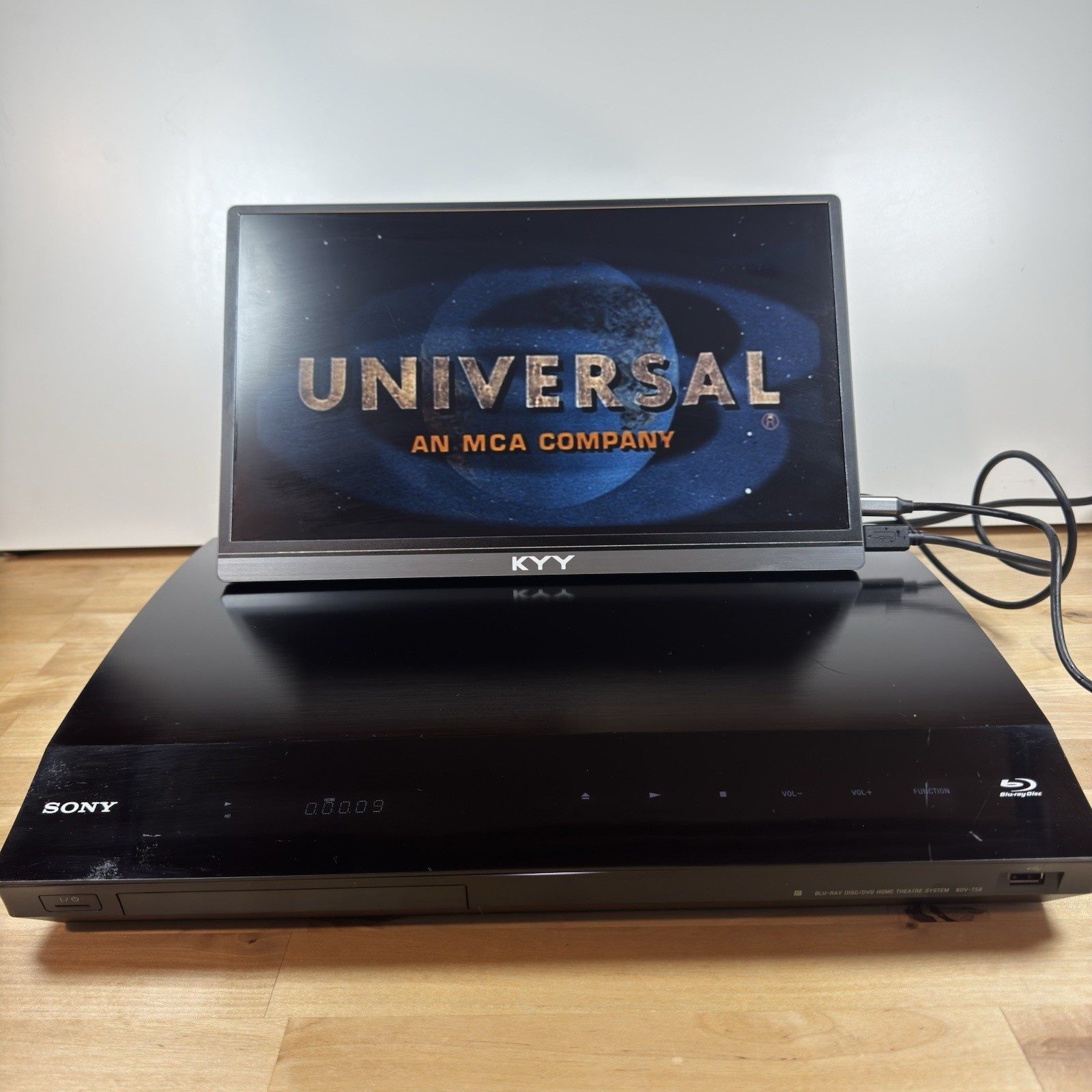 Sony Blu Ray DVD Player Home Theater System BDV-T58 WiFi Streaming Tested