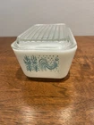 Vtg PYREX Amish Butterprint 0502 Refrigerator Dish w Lid 502-C Rooster 1.5 Pint