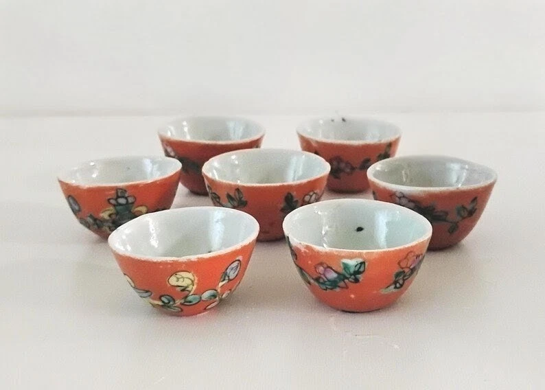 Juego de 10 tazas pequeñas antiguas chinas de porcelana molida de coral rosa familiar Foto 4 de 4