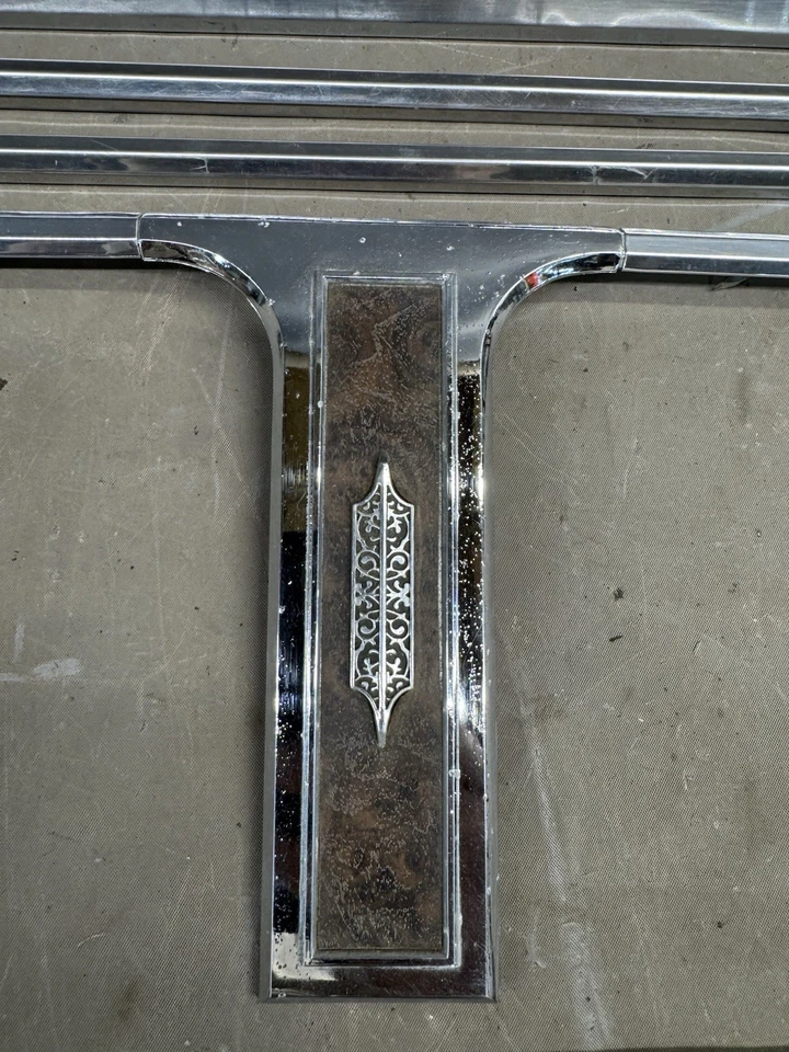 1970-1972 Oldsmobile Vista Cruiser painel de porta acabamento molduras emblemas vagão F85 OE - Imagem 3 de 4