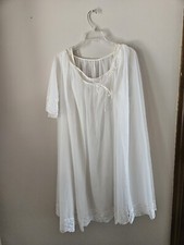 VINTAGE Vanity Fair NYLON  LACE LINGERIE ROBE Penoir Nightgown Set Size Medium