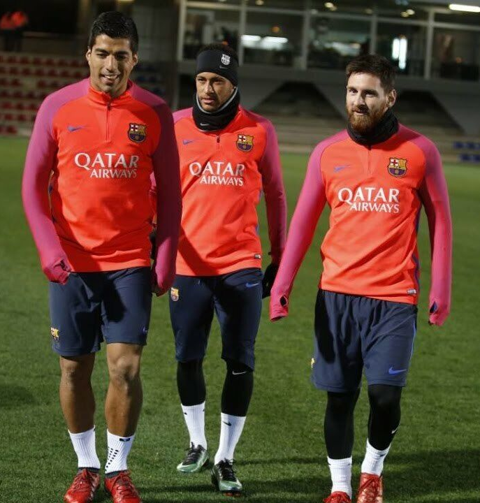 Sweatshirt half zip XL new NIKE AEROSWIFT Qatar FC Barcelona