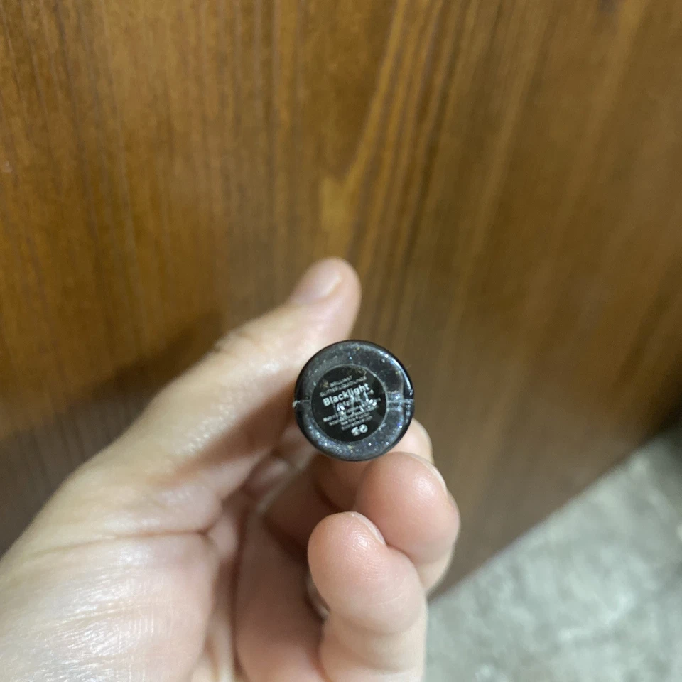 Nuevo de Lote Antiguo Victoria's Secret Brilliant Glitter Delineador Líquido .14oz Luz Negra Raro Foto 4 de 4