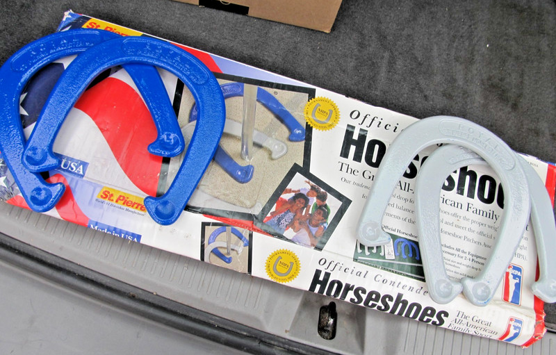 NEW Set of 4 ~ Royal Pitching Horseshoe Game Forged Steel St Pierre Worcester MA