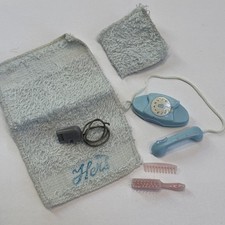 Vintage 1960's Barbie Midge #1834 BOUDOIR Razor Comb Brush Towels Phone
