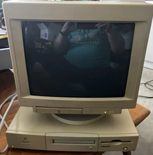 Macintosh Performa 6115CD In Box 15” Display Powers On      Read