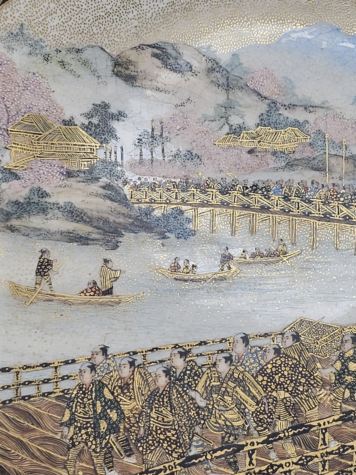 High Quality Antique Japanese Satsuma Bowl – Signed  – Gilt Hand-Painted Meiji