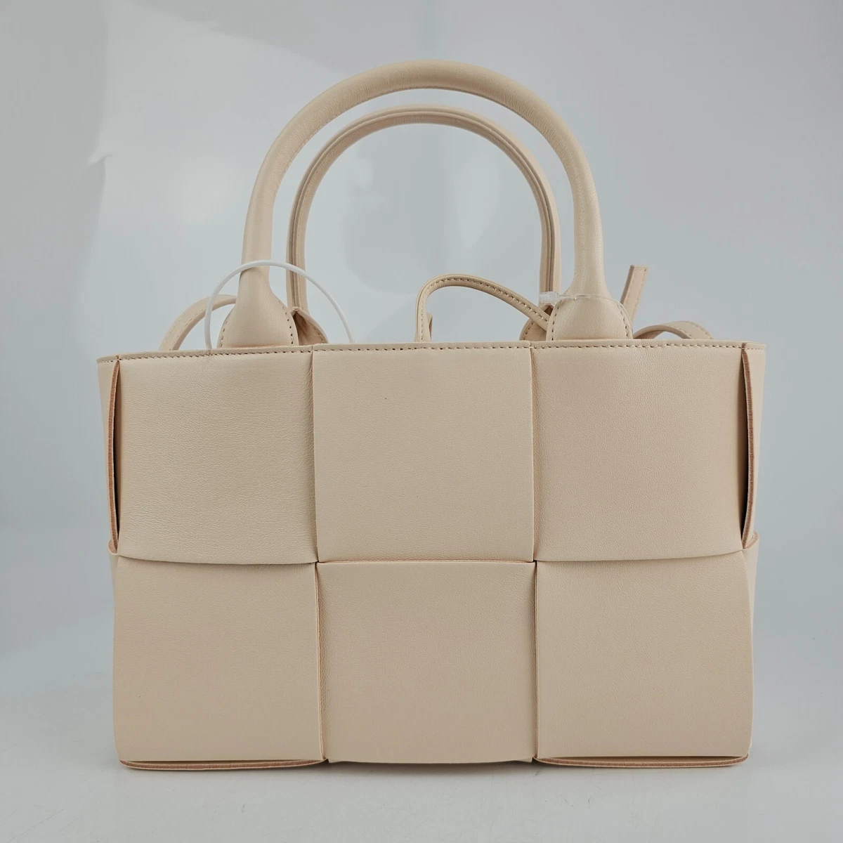 Bottega veneta hotsell mini arco bag