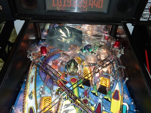 Very nice Independence Day pinball machine. - Picture 6 of 12