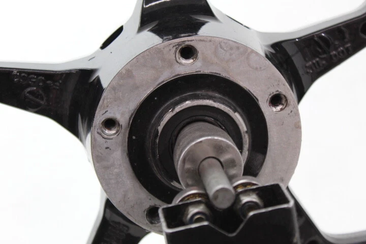 Llanta delantera Kawasaki Ninja ZX14R 12-21 (DOBLADA) Foto 2 de 4