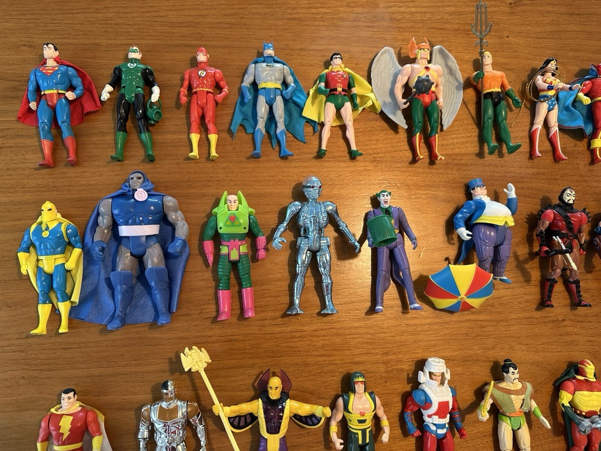 COMPLETE SET of 34 Vintage Kenner Super Powers Figures — LOT
