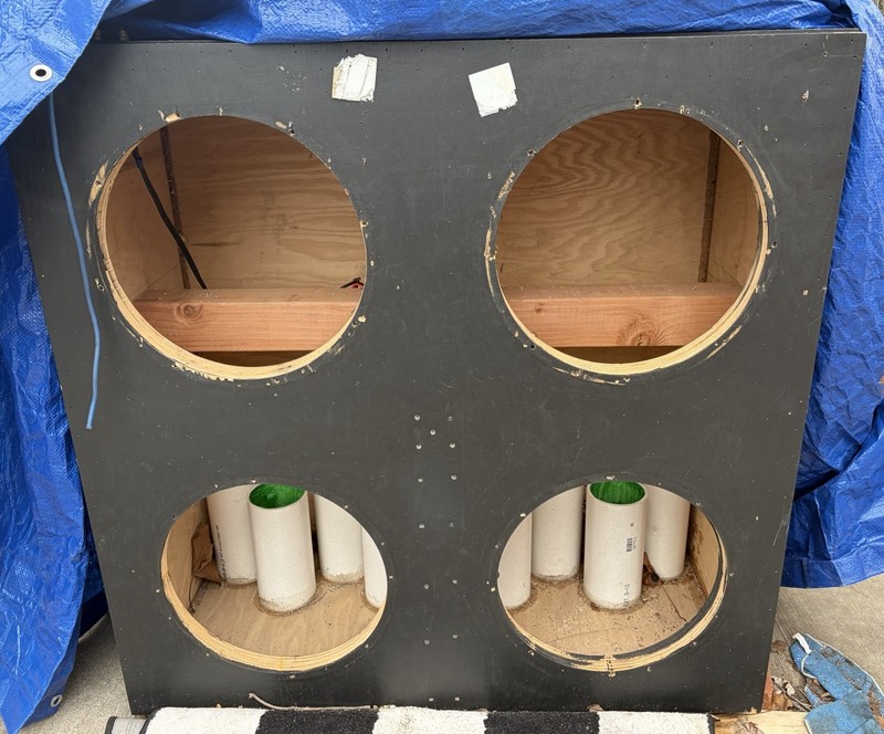 Large Universal Subwoofer Speaker Enclosure with 8 Ports