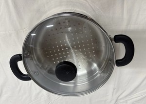 Pampered Chef New Steamer  To Go in Your Pan
