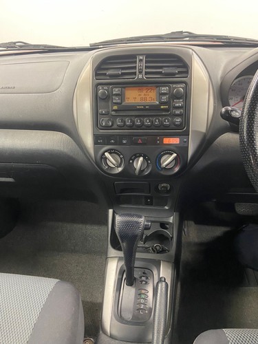 2004 Toyota RAV4 2.0 XT3 3dr Auto ESTATE Petrol Automatic - Picture 8 of 8