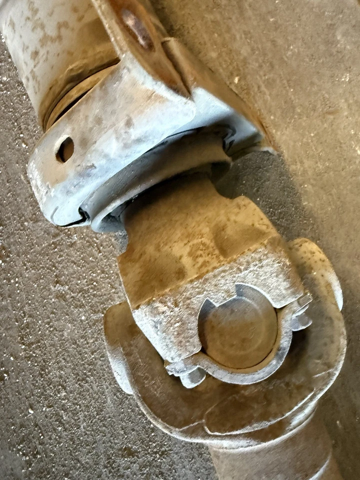 Eje de transmisión trasero Ford F250 F350 Super Duty 2005-2007 eje de transmisión OEM 158 pulgadas WB Foto 4 de 4